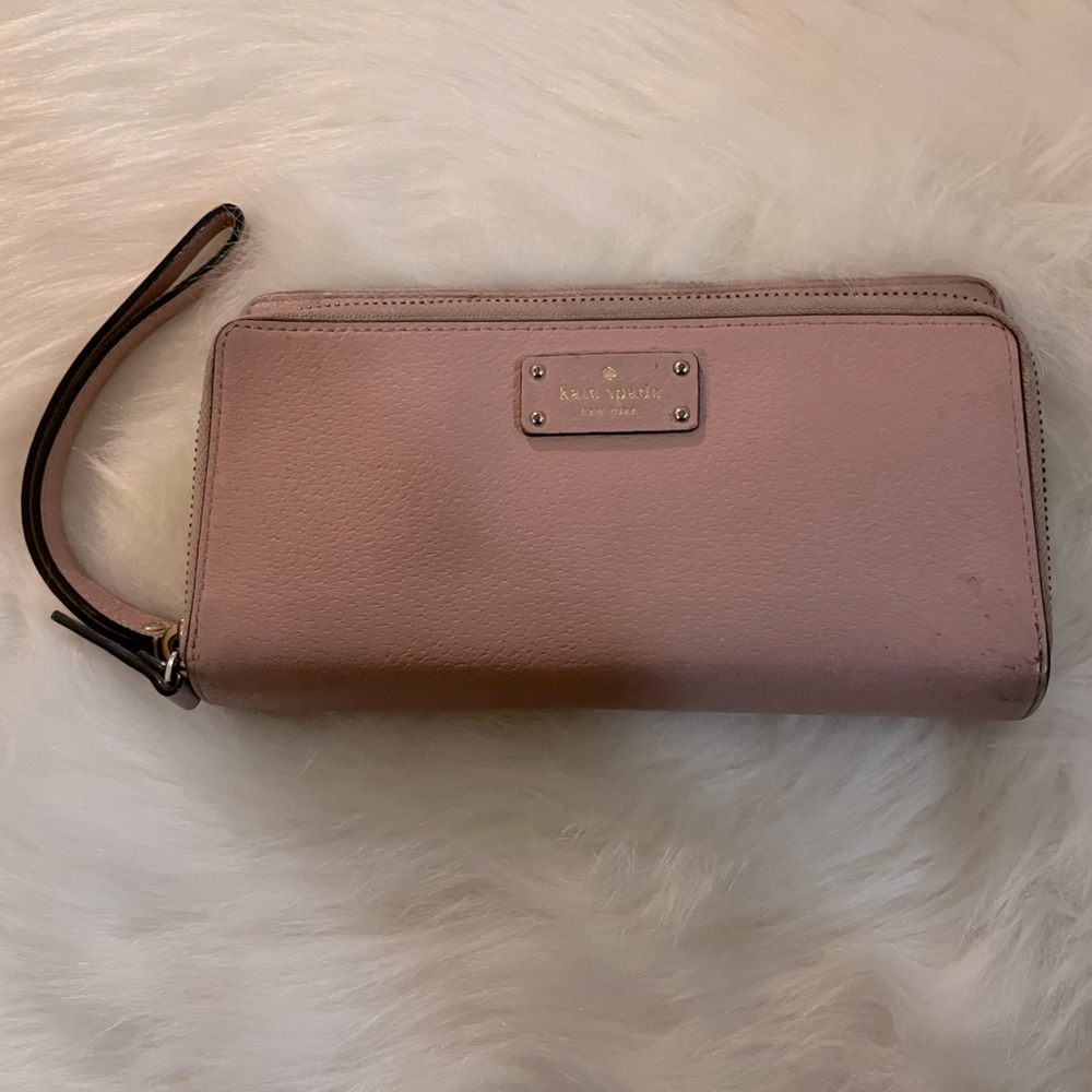 Kate Spade Travel Wallet